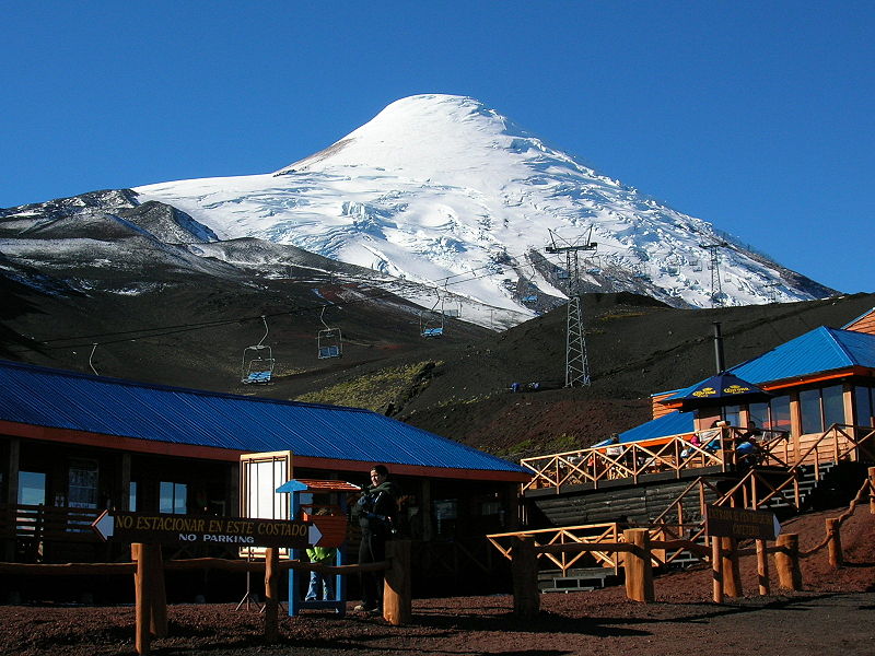 fotografía de un volcán